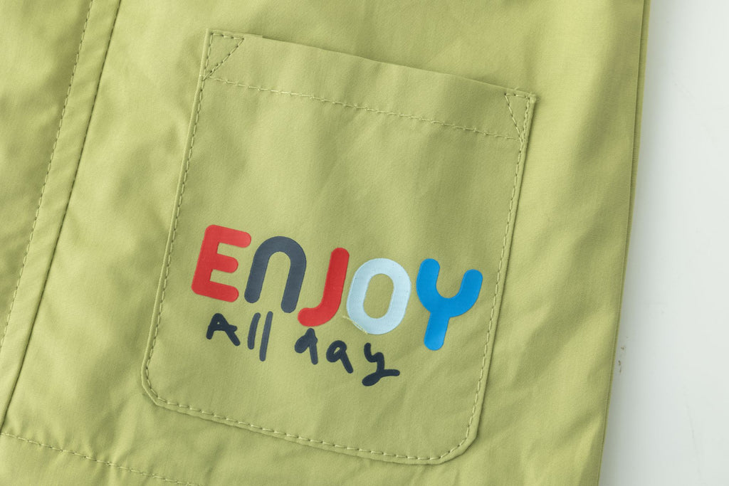 Cortaviento con capucha